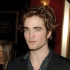 Robert Pattinson Kissing and Telling